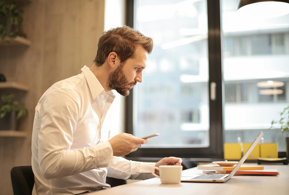 finance recruitment candidate working in office